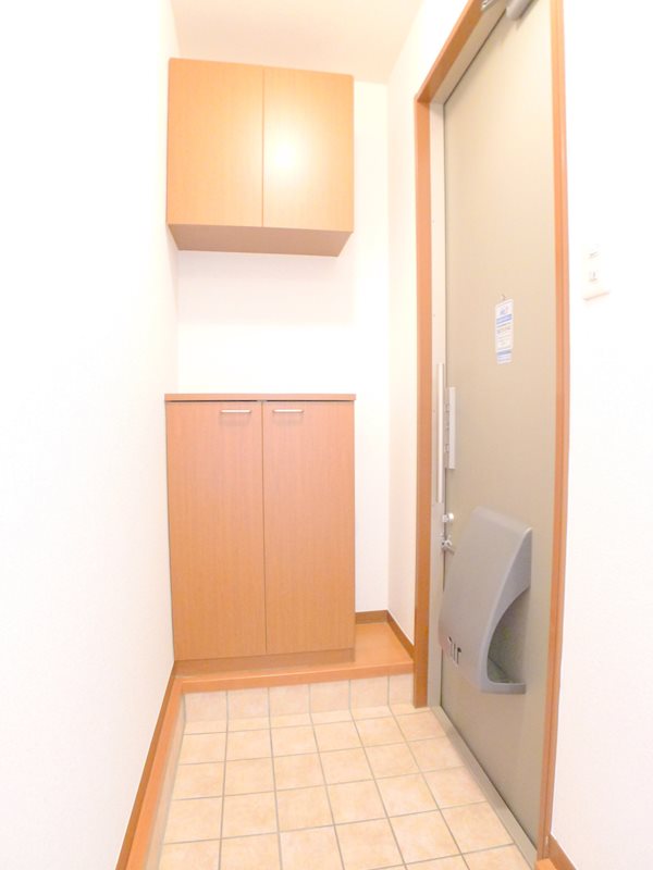 ハイツタートルヒルE 玄関