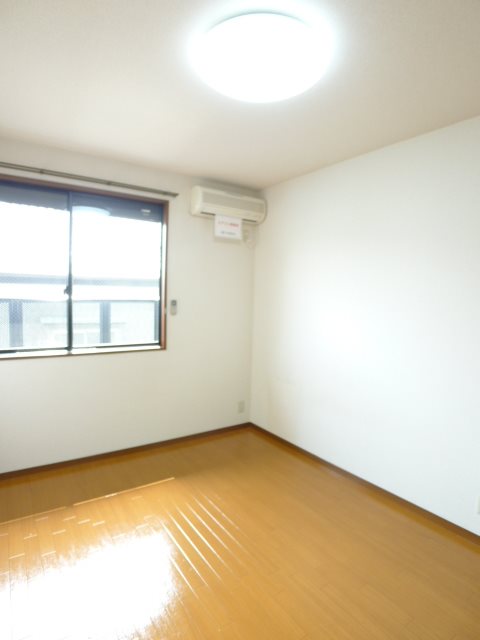 アルファンスコート リビング