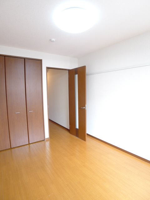 アルファンスコート ベッドルーム