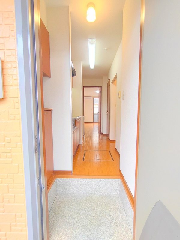 HODAKA Canal 7 玄関