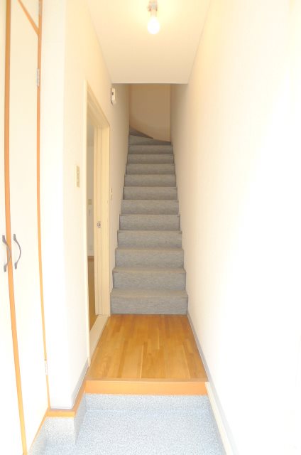 テラス・プラスパＡ棟 玄関