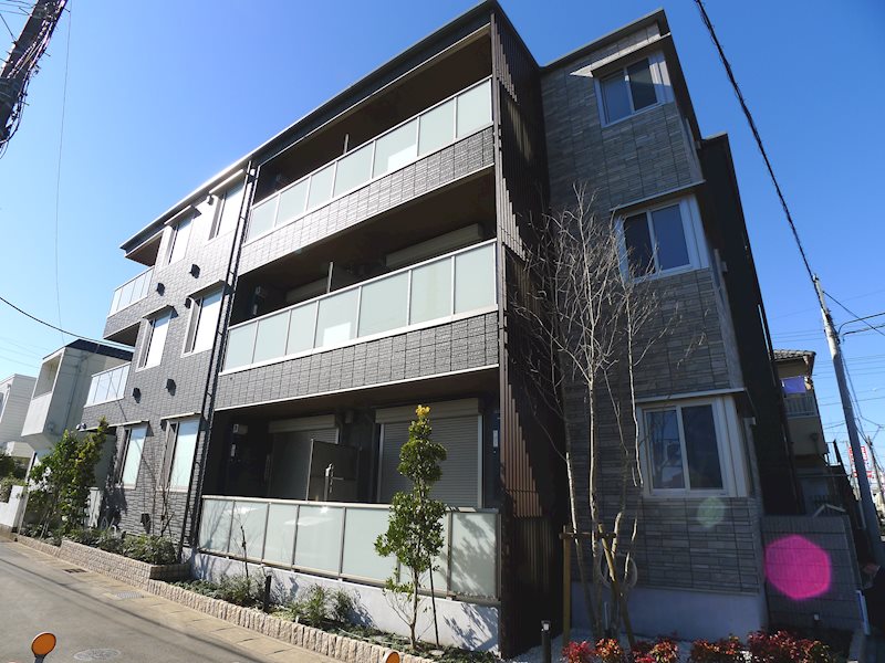 セント シーズン 303号室 外観