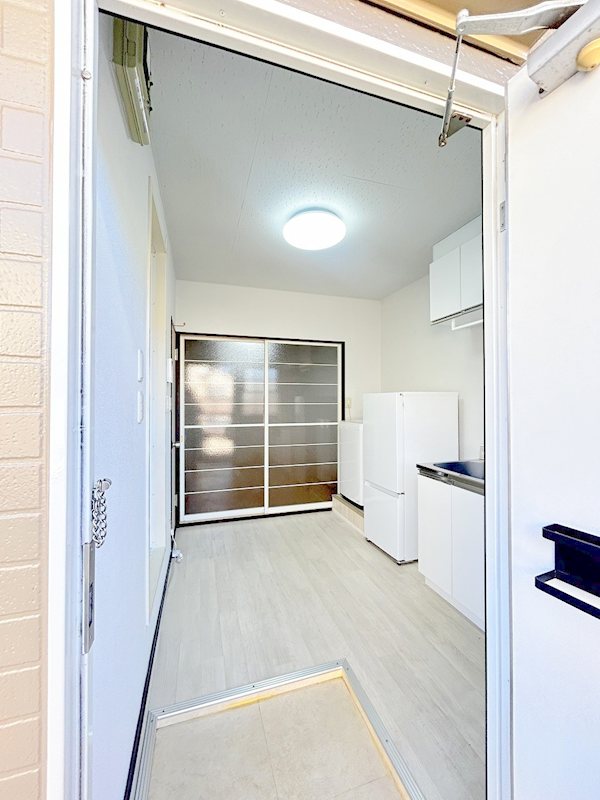 南新ハイツB棟 玄関