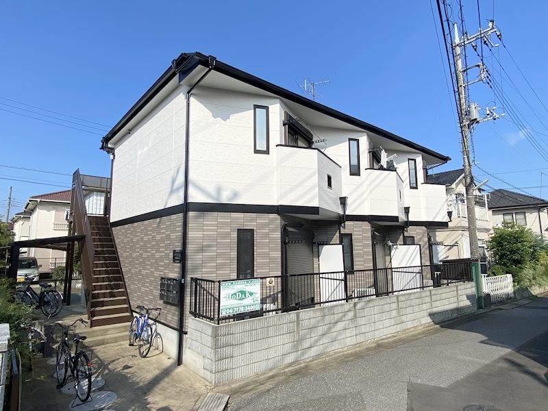 ヴィラ ファルネーゼ 201号室 外観