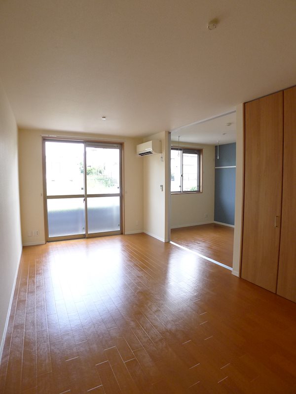 ナーラック リビング