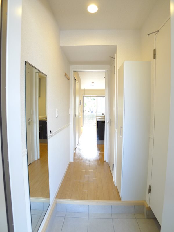 グランディヴィラおおたかの森 玄関