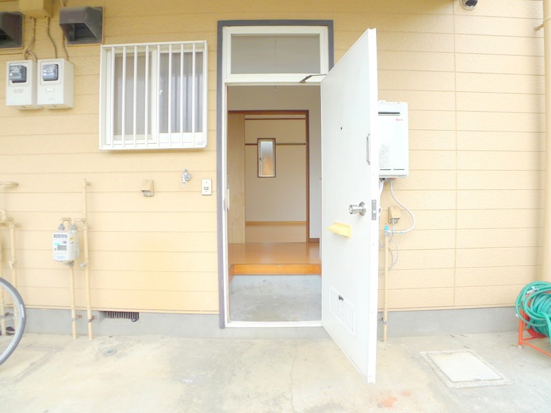 第3福伸コーポ 玄関