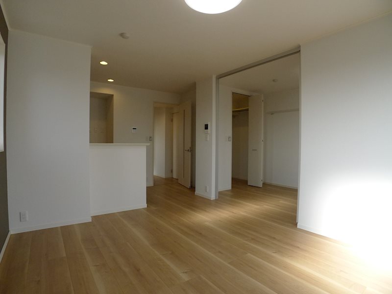 ロワジールB リビング