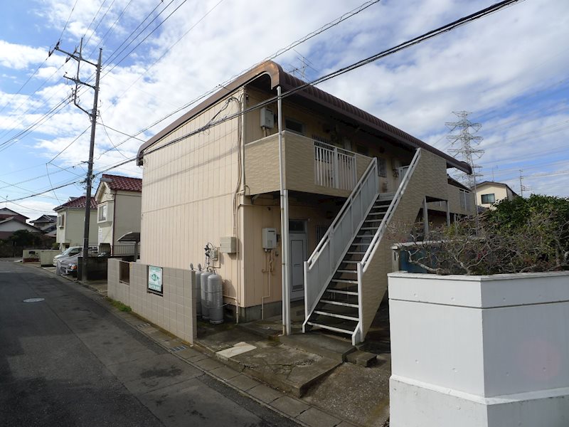 レピュートウエハラ 203号室 外観
