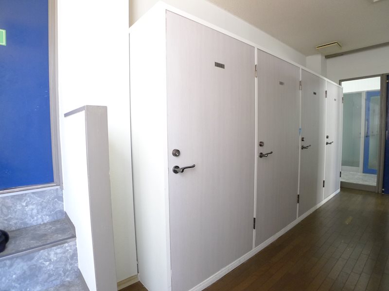 スカイブルー流山 玄関