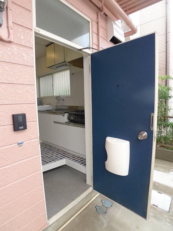 メゾン・オンブラージュ 玄関