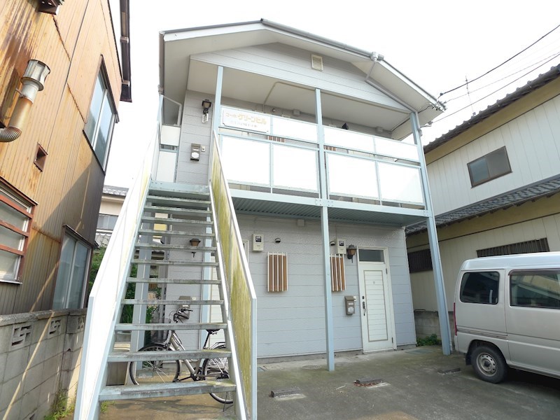 コーポグリーンヒル 202号室 外観