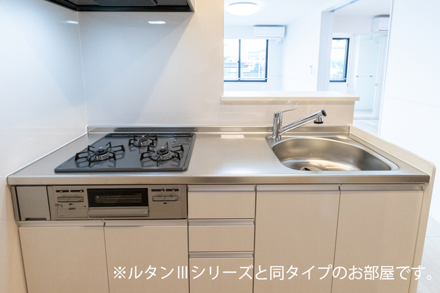 ココ　ラ　フェリーチェＢ キッチン