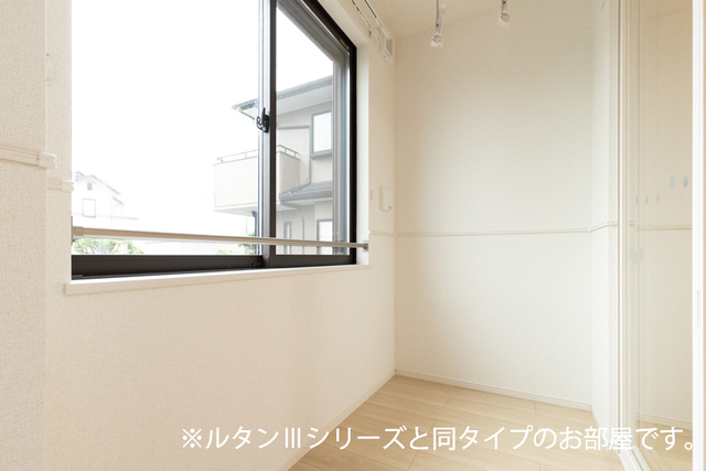 ココ　ラ　フェリーチェＢ その他4