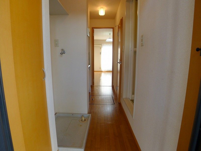 第6フジハイツ 玄関