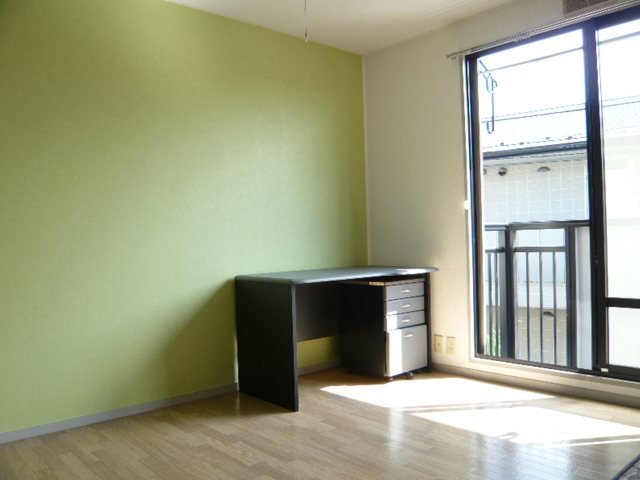 蓮見育英センターD棟 リビング