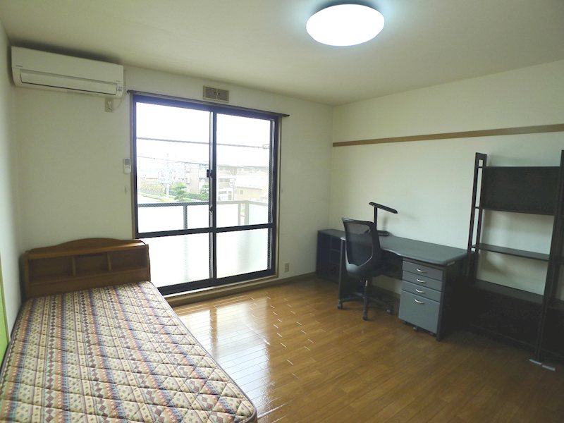 蓮見育英センターＦ棟 リビング