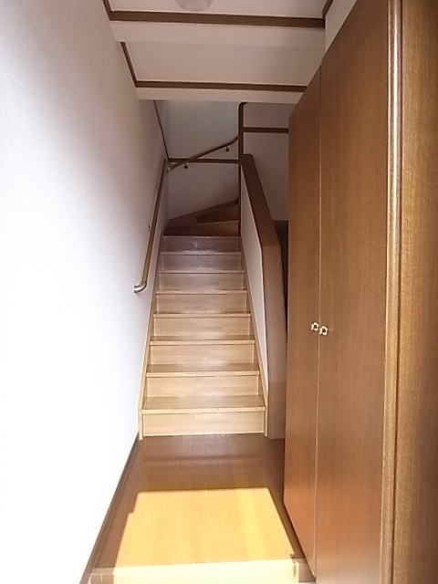 アンバローズ 玄関