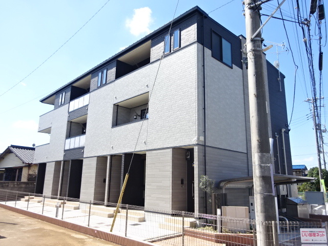 クローバーヒルズ 202号室 外観