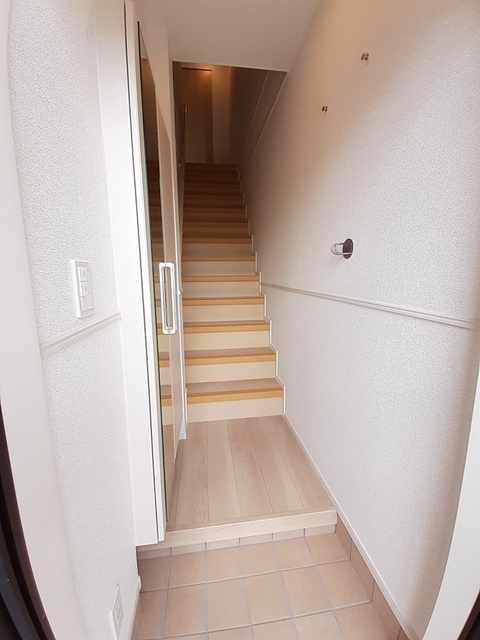 クローバーヒルズ 玄関