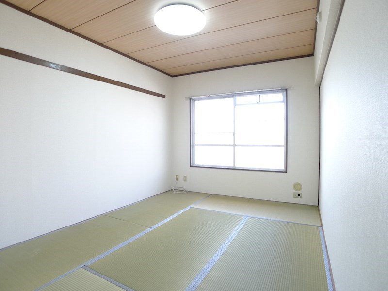 サバーバン1号棟 ベッドルーム