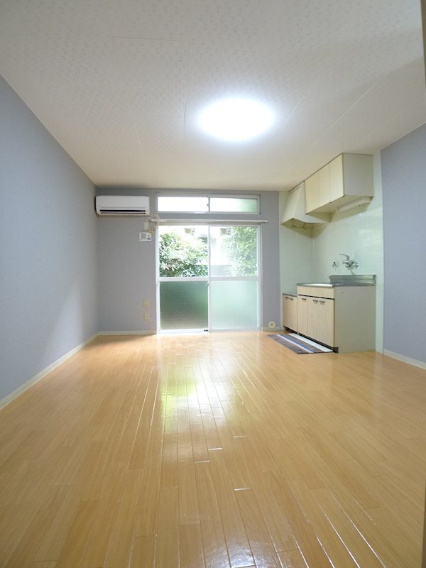 パークサイド若松Ａ棟 リビング