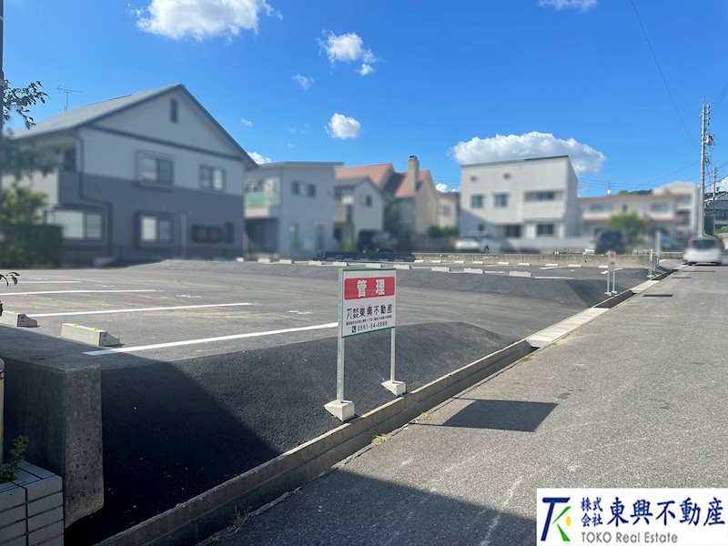 日進市岩崎台駐車場　N100 外観