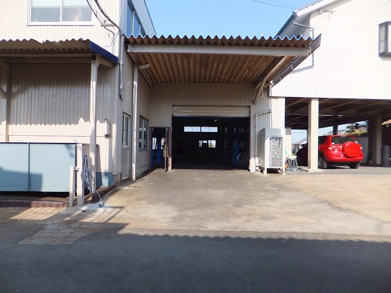 稲葉町3丁目西棟　貸工場・倉庫 外観
