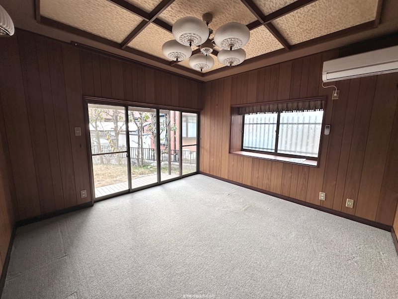滋賀県東近江市東沖野５丁目 リビング