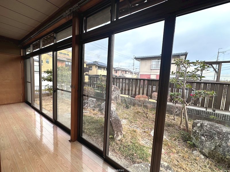 滋賀県東近江市東沖野５丁目 庭