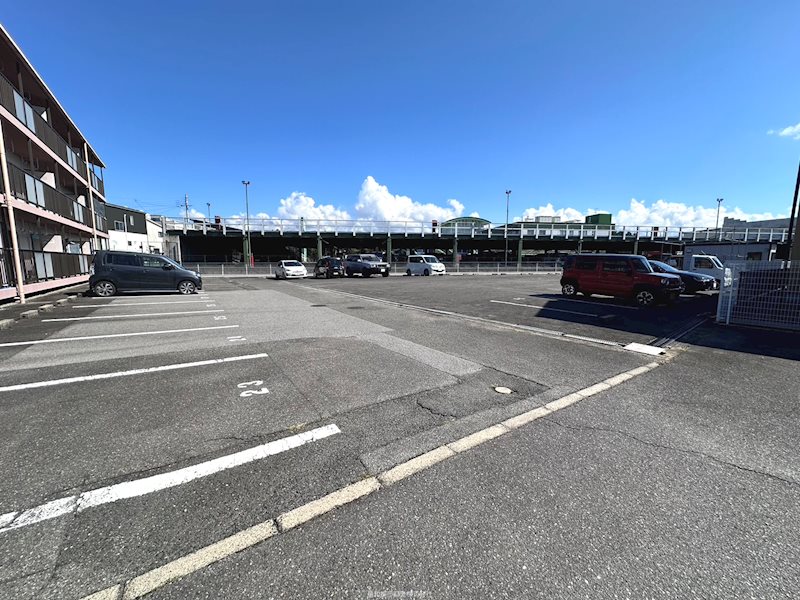 川崎マンション　弐番館 駐車場