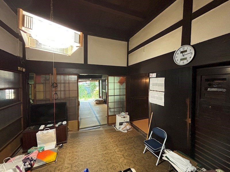 近江八幡市長福寺町戸建 玄関