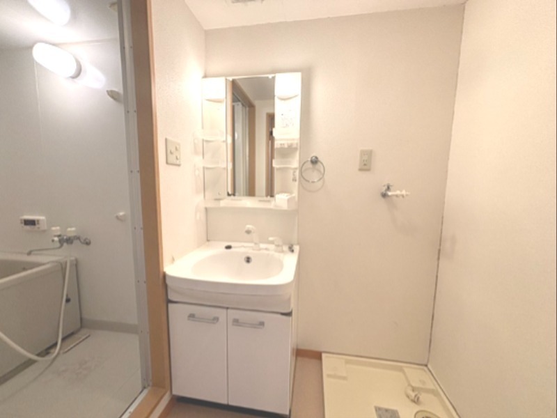 Ｅライフ栄町 洗面所