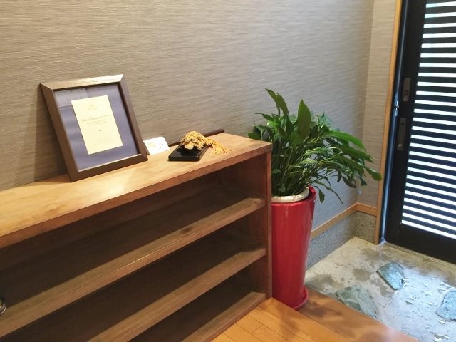 奥出店舗 玄関