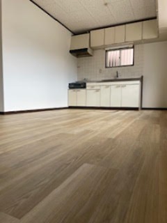滋賀県東近江市建部堺町 リビング