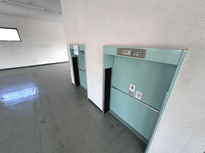 近江八幡市鷹飼町テナント その他