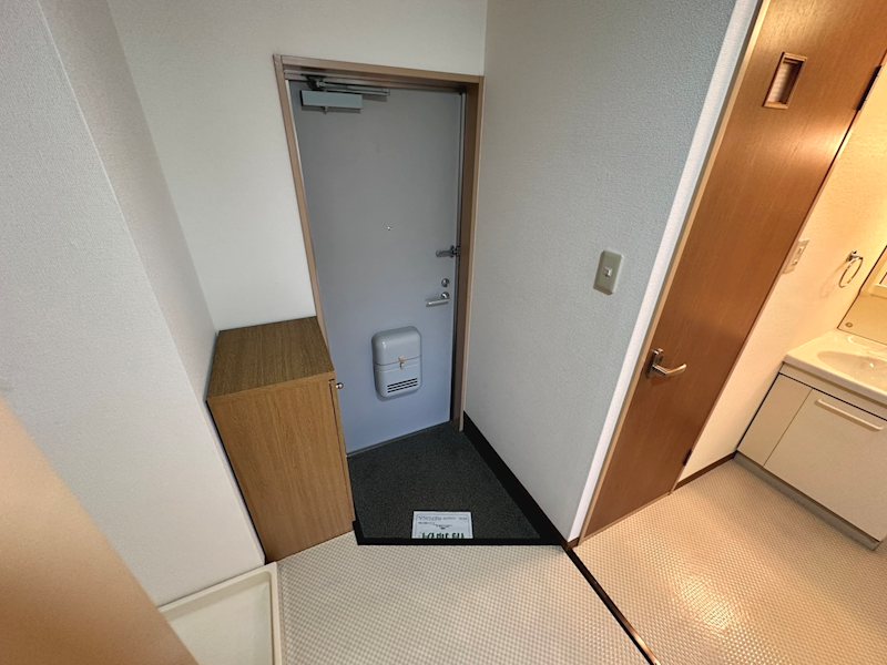 Amenity room 玄関