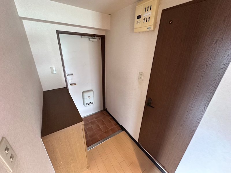 メゾンキャピトル  玄関