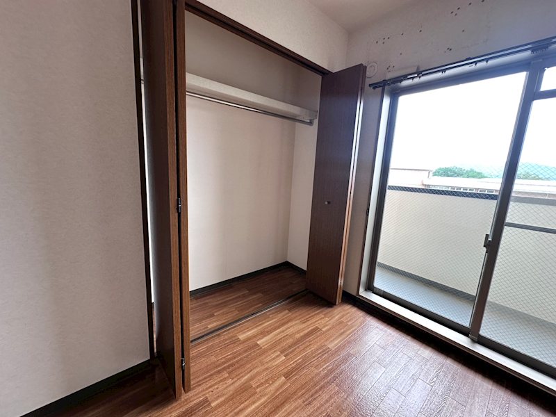 メゾンキャピトル  収納