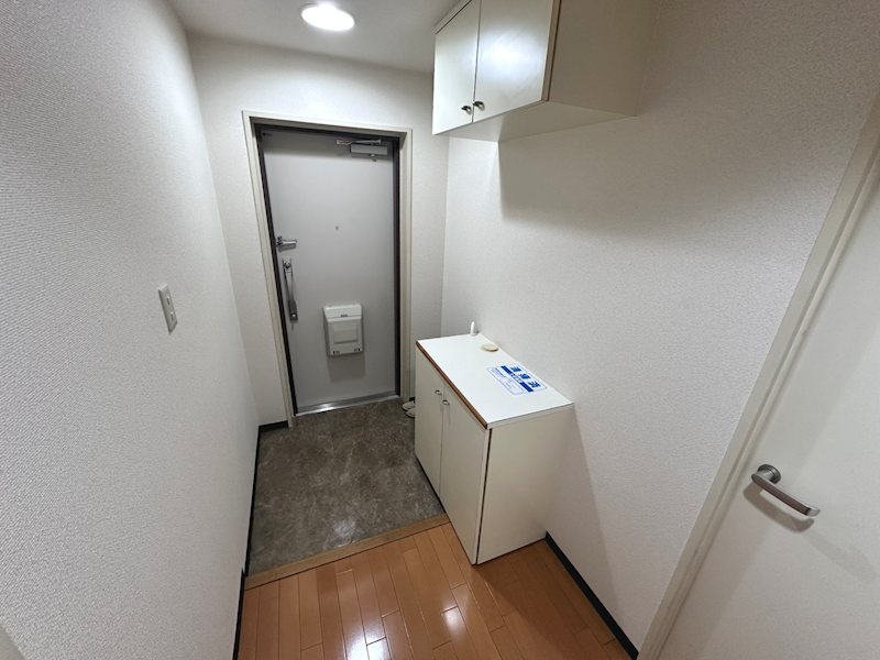ライオンズステーションプラザ近江八幡弐番館 玄関