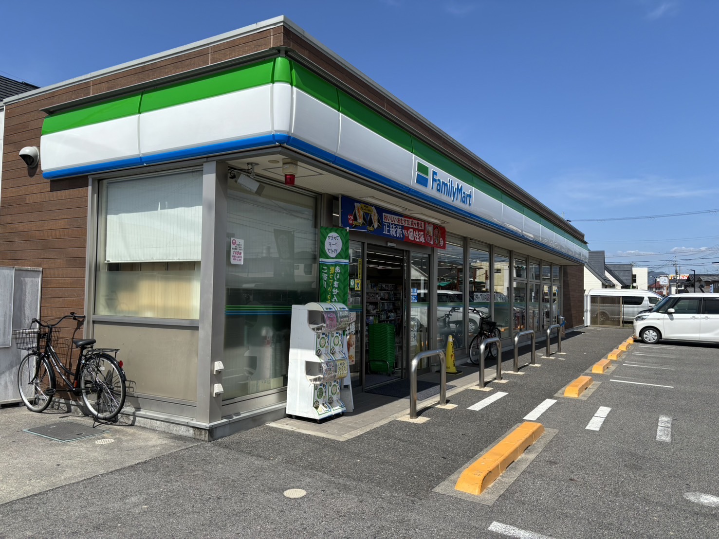 アーバンプロムナード コンビニ