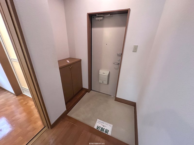 エスポワールⅡ番館 玄関