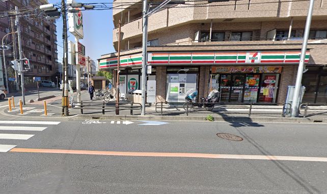 エクセル戸田公園 コンビニ