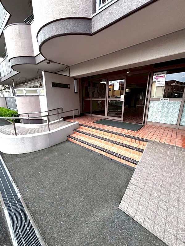 日建プリムローズ浦和 エントランス