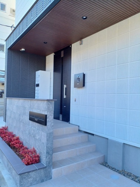 HEBEL　MAISON　MUSASHI　URAWA エントランス