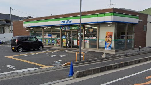 クラージュ38 コンビニ