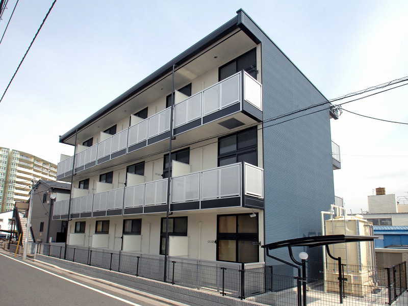 レオパレスシティセントラル 外観