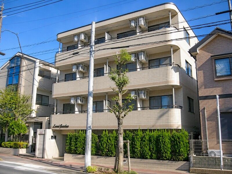 ランドガーデン 外観