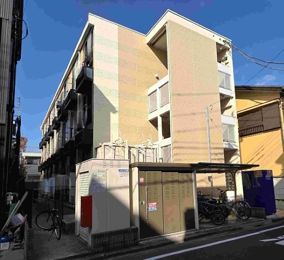 レオパレスシルフィー 外観