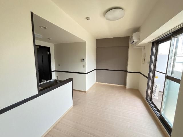 サンライズ氷川町 リビング